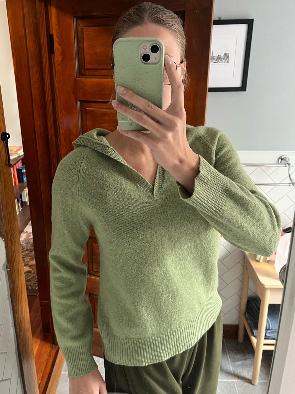 Old Navy Light Green V‑Neck Hooded Women's Sweater* tag size XL fits like S
